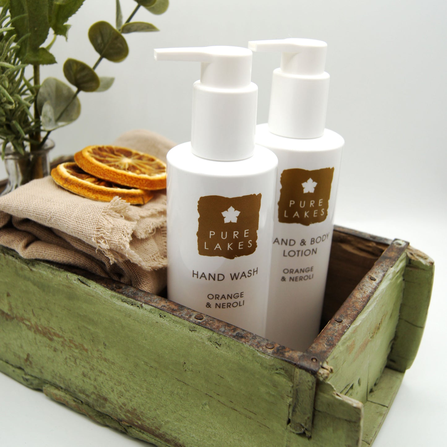 Pure Lakes Hand Wash (2 Fragrances)