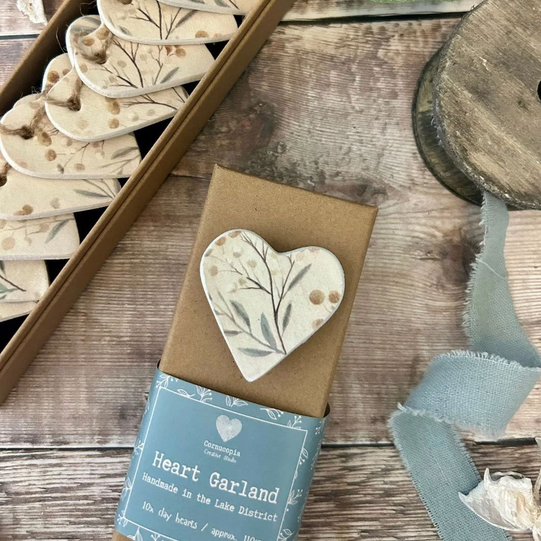 Cornucopia Botanical Christmas Garland – Handmade Clay Heart Decoration
