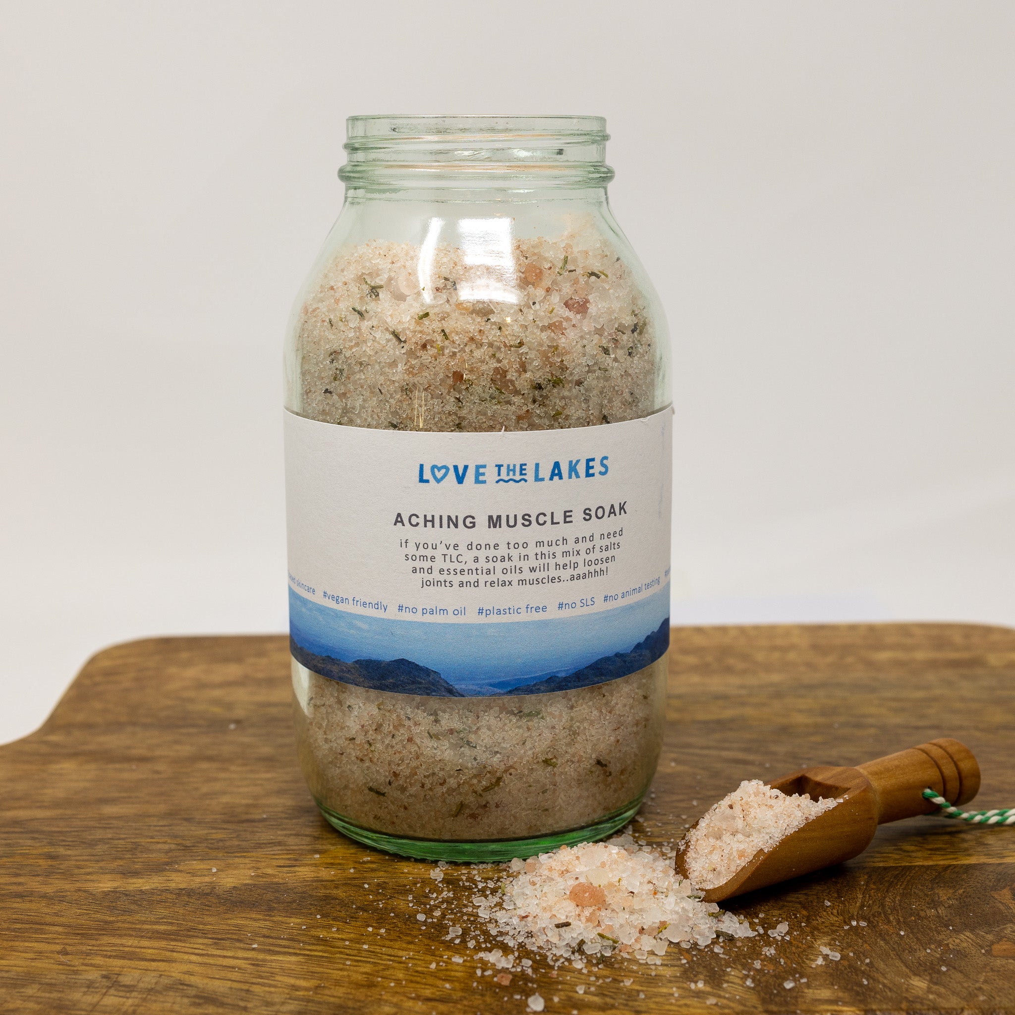 Love the Lakes Earth Savers Bath Spa Bottle Aching Muscle Bath Soak